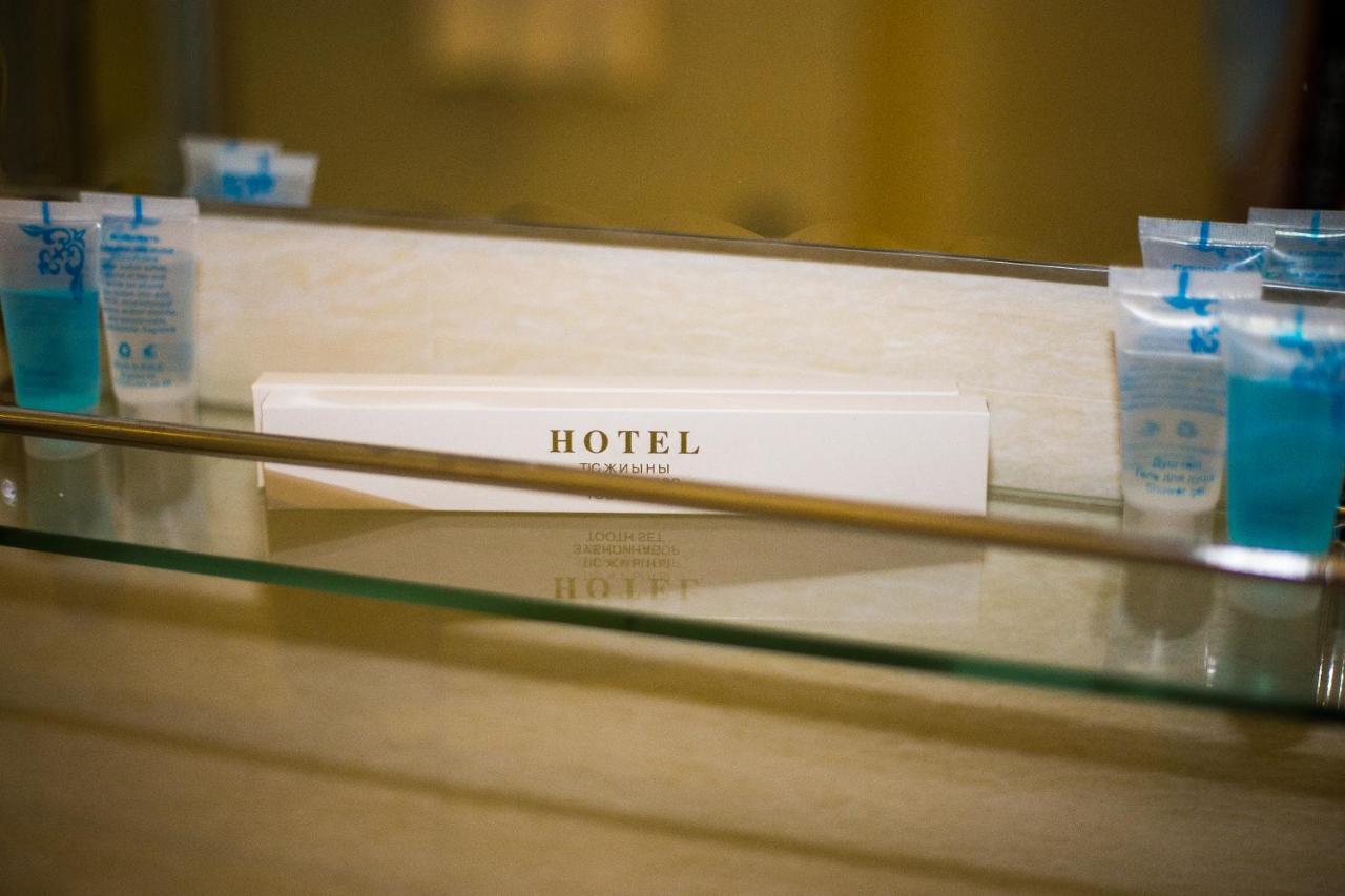 Golden Palace Hotel Almati Kültér fotó