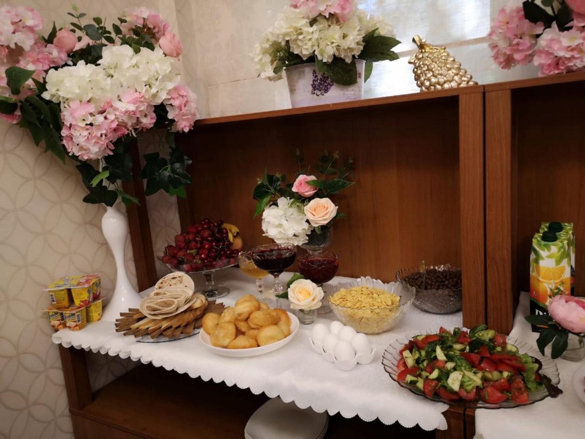 Golden Palace Hotel Almati Kültér fotó