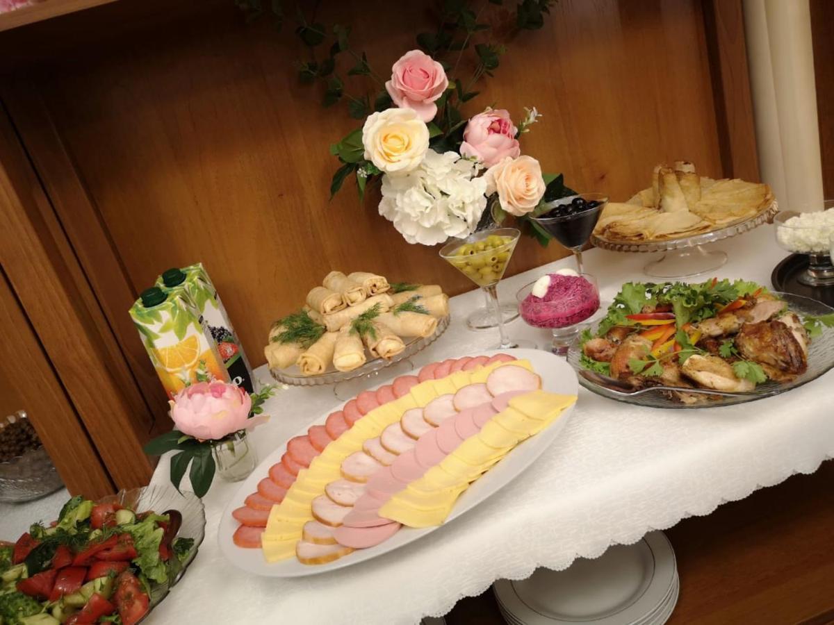 Golden Palace Hotel Almati Kültér fotó